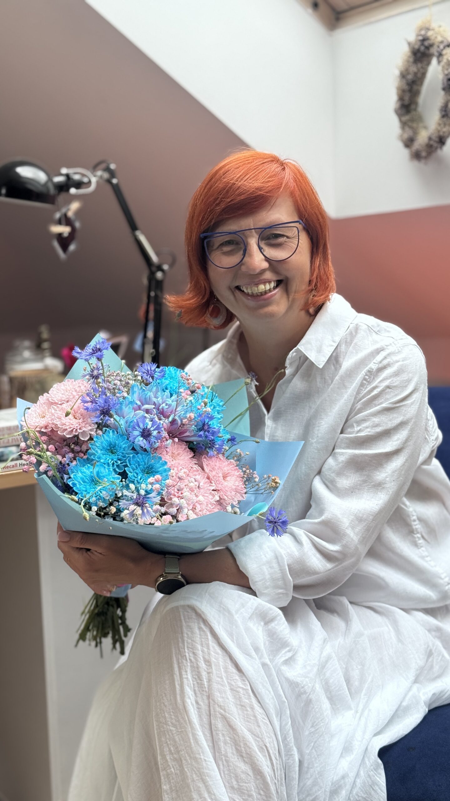 Renata Rejf z kwiatami